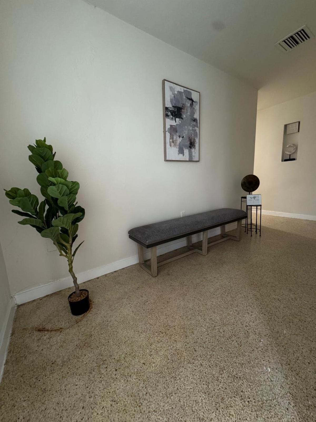 The Awali Guest house Miami